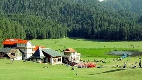 India is a diverse country with a fascinating past and culture that has long captivated visitors.