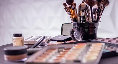 Waterproof makeup products are a great way to prevent your makeup from melting. (IANS)