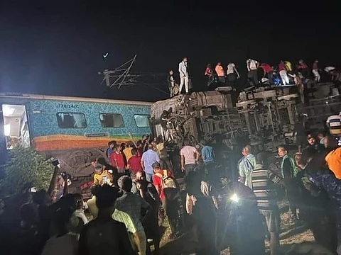 This was informed by Union Health Minister Mansukh Mandaviya, who took stock of medical assistance being provided to the injured victims in the Balasore's triple train tragedy here at AIIMS Bhubaneswar on Sunday. (IANS)