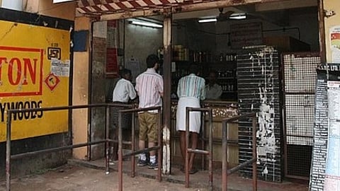 SHO of Nagar Kotwali, Mahaveer Singh, added, "All three have been booked for disturbing peace and threatening the woman.(Representational image: Wikimedia commons)