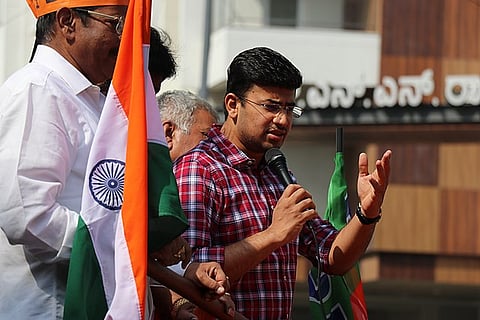 The BJP MPs said that Kharge, as a former Minister of Railways, "one would anticipate your discernment of the situation to be infused with depth and understanding". (Wikimedia commons)