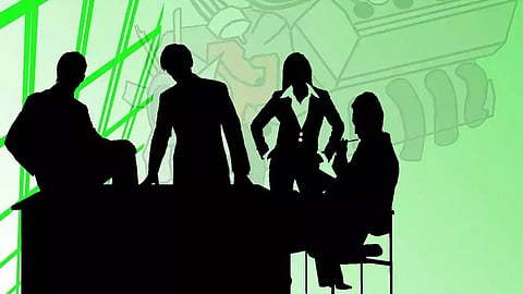 Internships help students (Image: Pixabay)