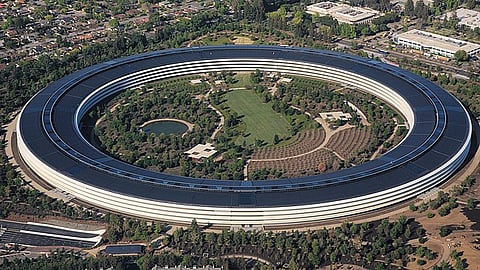 Apple Park aerial view (Wikimedia Commons)
