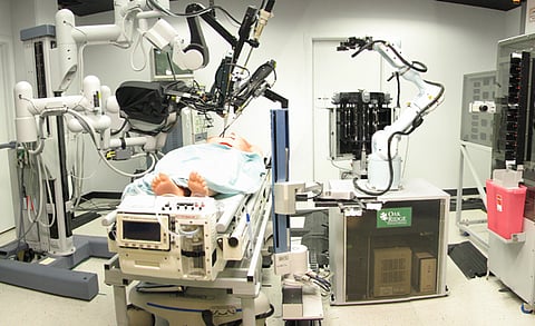 With the integration of state-of-the-art robotic technology, surgeons are now enhancing their precision and control during complex procedures like gallbladder surgery.
(Wikimedia Commons)