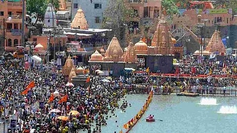 The Uttar Pradesh government has planned to install over 67,000 streetlights at the Maha Kumbh 2025 township where crores of pilgrims are expected to stay.(IANS)