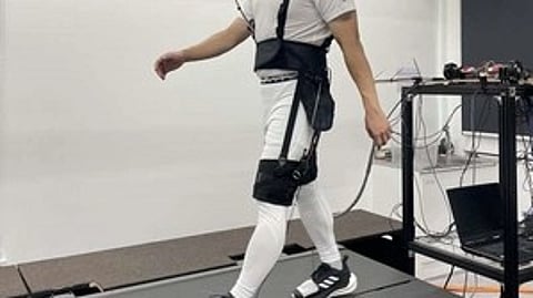 New wearable robot to assist people with walking difficulties