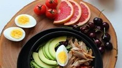 Women who experience postmenopausal vasomotor symptoms, or hot flashes can greatly benefit by following a vegan diet rich in fruits, vegetables, grains, and beans, finds a study.(IANS)