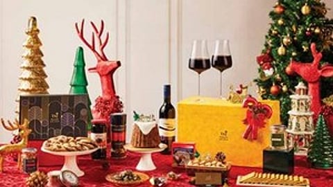 Christmas gifting:- As temperatures drop and festivities abound, pampering your loved ones during this time of the year becomes a priority.[IANS}