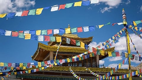 Ladakh was always on my travel wishlist as I had often seen pictures of its clear blue lakes, towering mountains, and peaceful monasteries which is why I wanted to experience it all for myself.