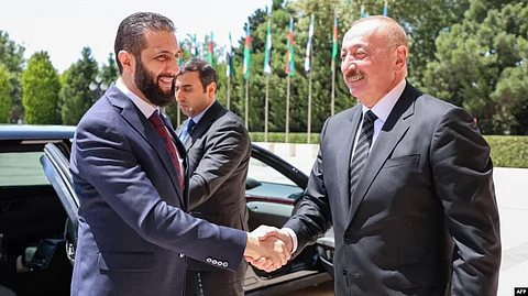 Official statements following Sharaa’s meeting with President Ilham Aliyev emphasized a new era in Syrian-Azerbaijani relations.