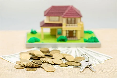 If you have cash income and no official records of income, applying for a home loan can seem like running into a brick wall.