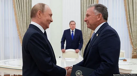 Vladimir Putin meets with US envoy Steve Witkoff