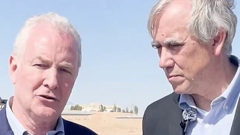 US Sens. Chris Van Hollen (D-Md.) and Jeff Merkley (D-Ore.)