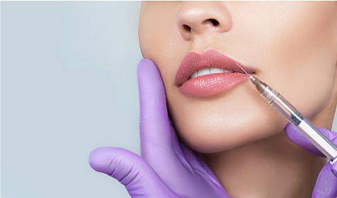 Dermal fillers injection therapy aims at volume replenishment, with the smoothing of the minor wrinkles and the filled faces. They are also applied around the cheeks.