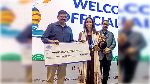 Hockey India felicitates Vandana Katariya and Lalit Upadhyay for their stellar careers