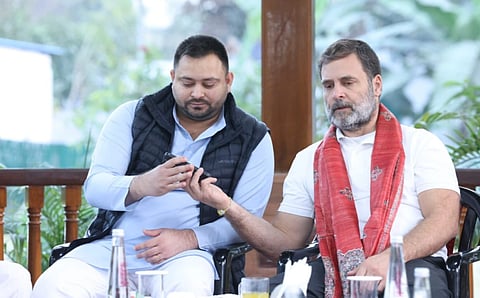 Image of RJD leader Tejashwi Yadav with Leader of Opposition Rahul Gandhi at Tejashwi's residence in Patna.