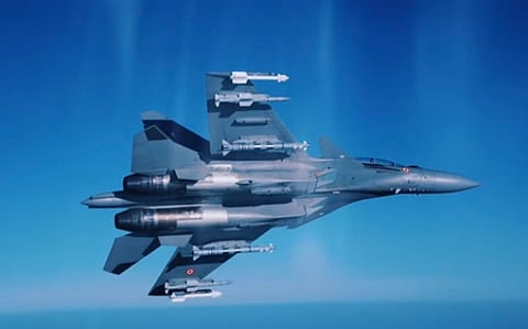 वायुशक्तिः पोखरण में राफेल, सुखोई व जगुआर लड़ाकू विमानों की गर्जना, राष्ट्रपति मुर्मु हुईं शामिल