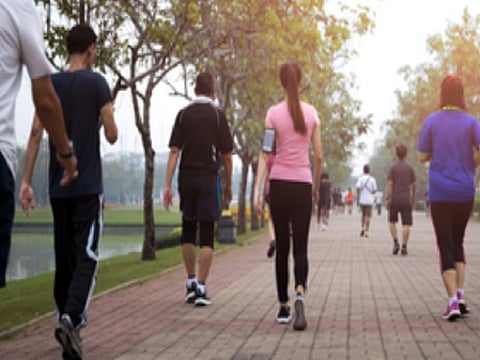 हाई बीपी और शुगर के लिए संजीवनी है सुबह की सैर, जानें क्या है सैर का सही तरीका