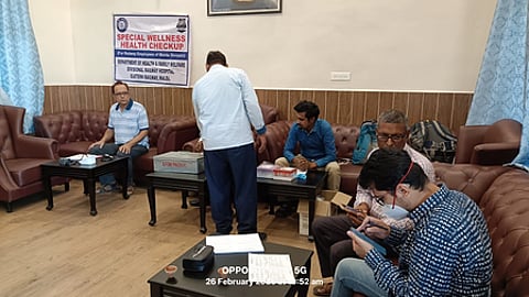 मालदा रेलवे अस्पताल का स्वास्थ्य शिविर: रेलकर्मियों की निःशुल्क जांच