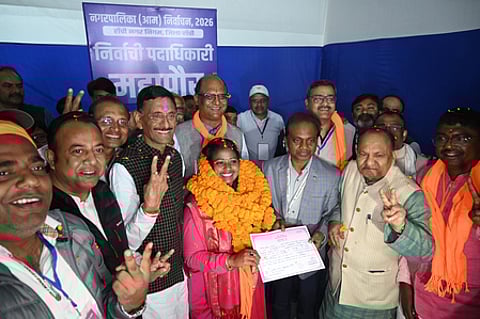 झारखंड के 13 शहरों में भाजपा समर्थित मेयर-अध्यक्ष बने, 11 शहरों में झामुमो का झंडा लहराया, 18 निकायों में स्वतंत्र प्रत्याशियों की जीत