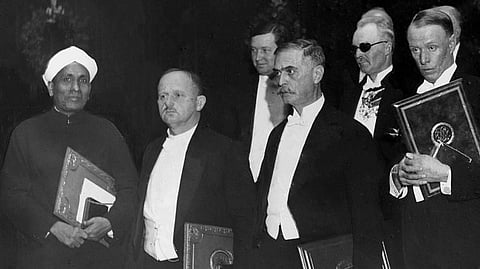 Nobel Prize Winnerss 1930 from left Venkata Raman (physics), Hans Fischer (chemistry), Karl Landsteiner (medicine) and Sinclair Lewis (literature).