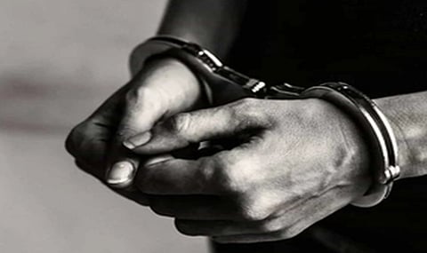 J&K: ACB arrests Electric Dept meter reader taking Rs 30,000 bribe (Photo: IANS)