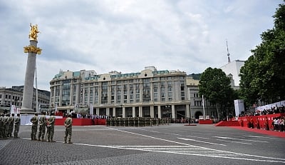 Report raises alarm over China