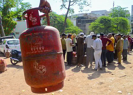 Cyber fraudsters exploit LPG shortage fears; Rajasthan Police issue statewide alert