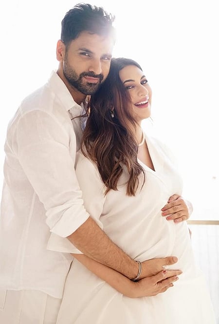 Divyanka Tripathi, Vivek Dahiya announce pregnancy after 10 years of marriage: Some journeys are not about rushing