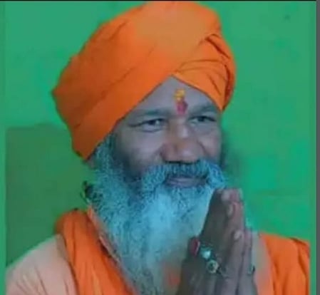 Religious seer commits suicide at math in Karnataka