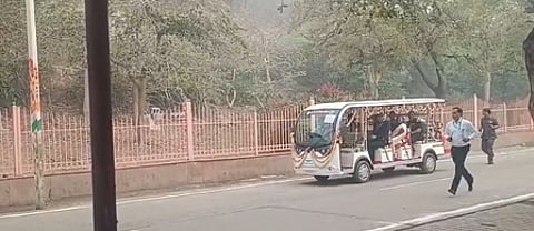 President Murmu arrives in Goverdhan Parvat, performs 21-km