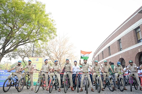 Forest Guards lead ‘Guardians of Nature’ theme at Fit India Sundays on Cycle event in Delhi