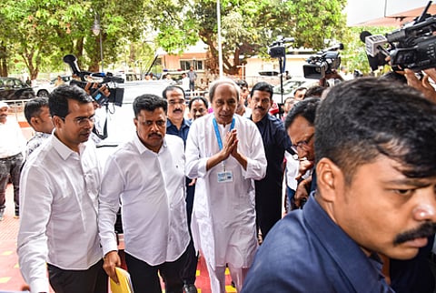 Odisha Assembly deadlock: LoP Patnaik reiterates demand for Health Minister’s resignation over SCB fire deaths