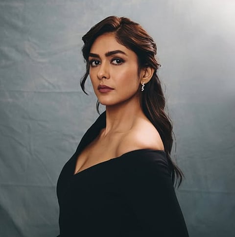 Mrunal Thakur teaches Adivi Sesh Marathi, makes him recreate ‘Ashi Hi Banva Banvi’ dialogues