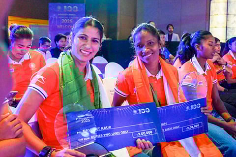 Navneet Kaur, Hardik Singh named Players of the Year; Zafar Iqbal gets Lifetime Achievement Award in the Hockey India 8th Annual Awards in New Delhi on Friday. Photo credit: Hockey India