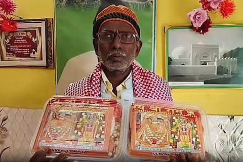 Former Babri Masjid litigant gifts Lord Ram Lalla’s picture to security staff, devotees