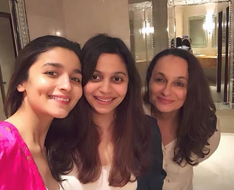 Soni Razdan shares throwback pic with ‘her gorgeous girls’ Alia Bhatt, Shaheen Bhatt