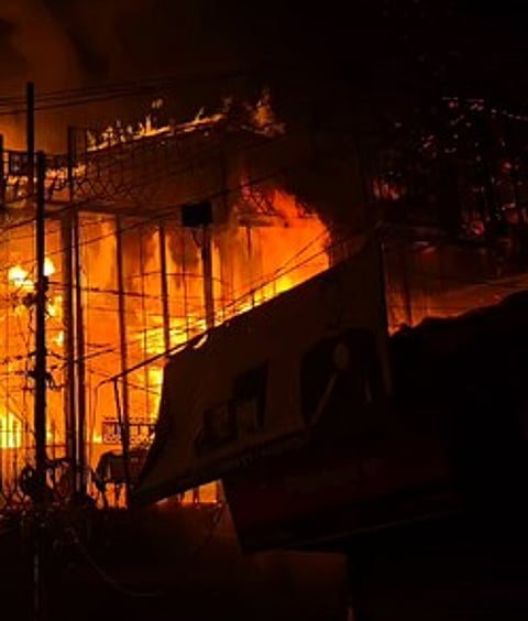 Fire breaks out in multi-storey house in Delhi