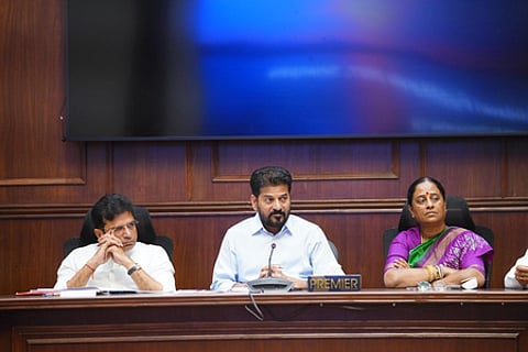 Telangana CM orders expansion of ghats for Godavari Pushkaram