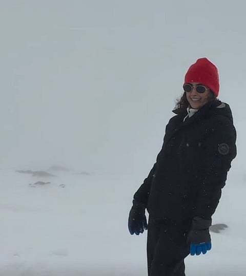 Sanya Malhotra channels her inner Kajol as she grooves on