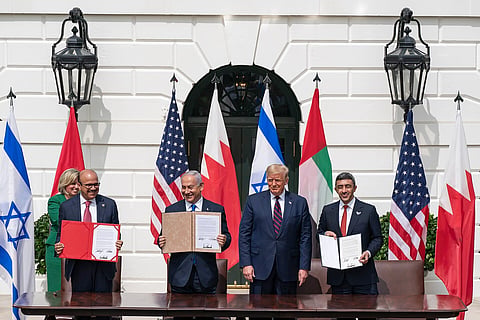 President Donald J. Trump, Minister of Foreign Affairs of Bahrain Dr. Abdullatif bin Rashid Al-Zayani, Israeli Prime Minister Benjamin Netanyahu and Minister of Foreign Affairs for the United Arab Emirates Abdullah bin Zayed Al Nahyan signs the Abraham Accords Tuesday, Sept. 15, 2020, on the South Lawn of the White House.