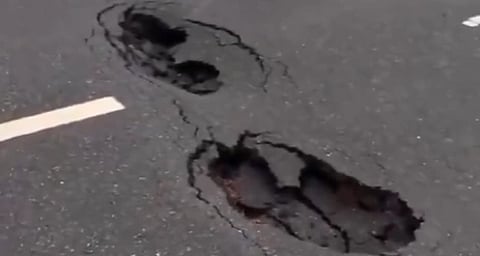Two big Potholes in the Delhi-Dehradun Expressway