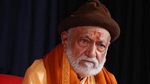 GD Agrawal wearing a winter cap and seer clothes