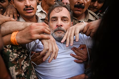 Rahul Gandhi getting detained by police from outside PM Modi's house