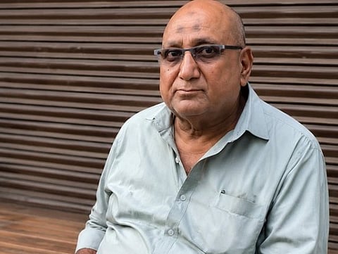 Image of Riyazuddin Mansuri, 62-Year-Old Mattress Seller Who Saved People in the Tragic Hauz Rani Fire in Delhi by Stacking Mattresses Worth Rs 2 Lakh on Top of Each Other