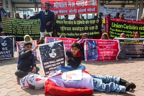 Bhopal Memorial Hospital and Research Centre (BMHRC) faces allegations of shutting pathology services at mini units serving Bhopal gas tragedy survivors.