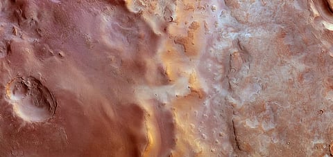 Image of : Hellas Chaos on mars in the southern central part of the giant Hellas basin, stretches roughly 200 km north–south and for about 500 km in an east–west direction