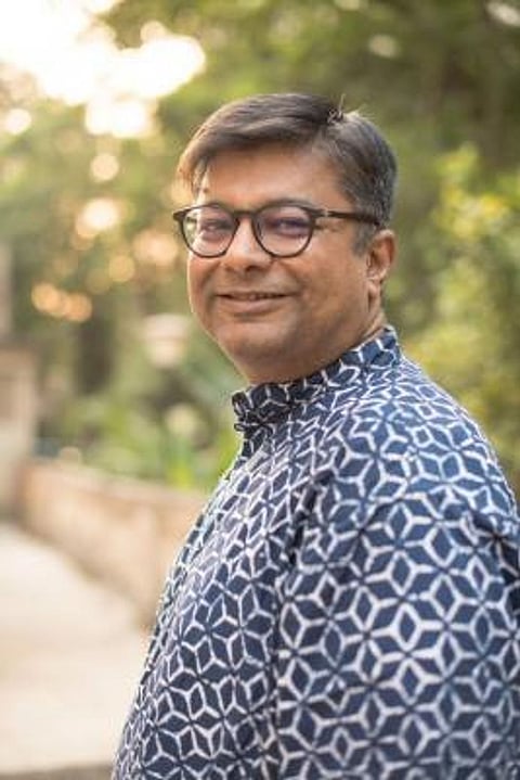 As the original story of Ray was set in a certain time, Bhatt faced the challenge of contemporizing it for the series.