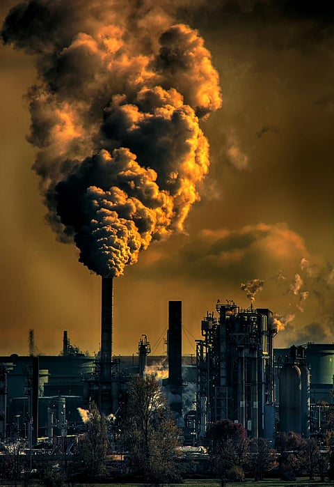 Most of the pollution-based epidemiological studies essentially relate exposure to particulate mass concentration