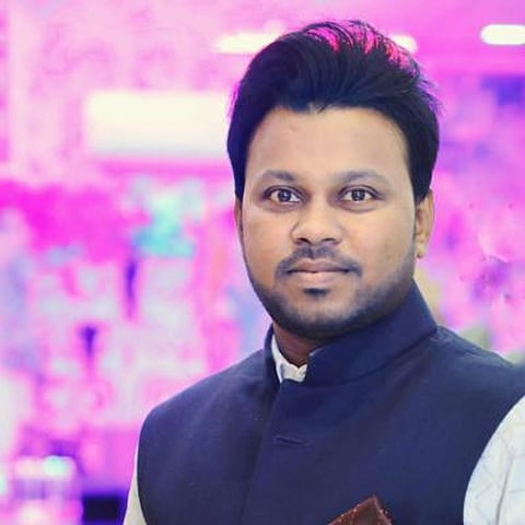 Hashim's sources of inspiration are noted poet Anwar Jalalpuri, who translated the Gita into Urdu, and Prof Nayar Jalalpuri, Head of the Department of Urdu at Lucknow University.